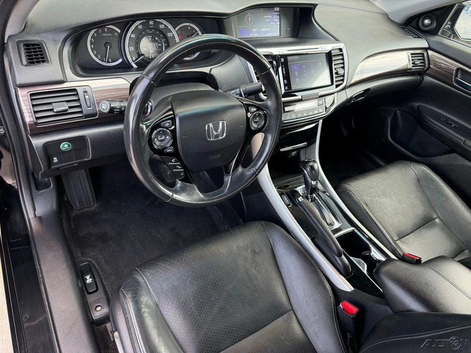 2017 Honda Accord 9th Gen - Image 11 of 12