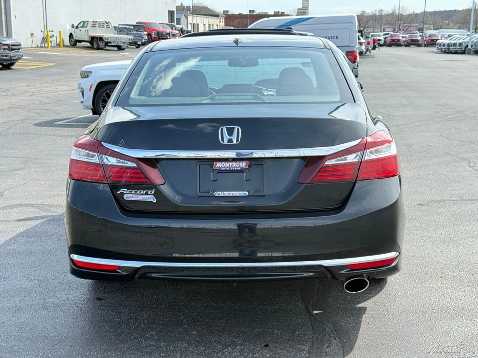 2017 Honda Accord 9th Gen - Image 4 of 12