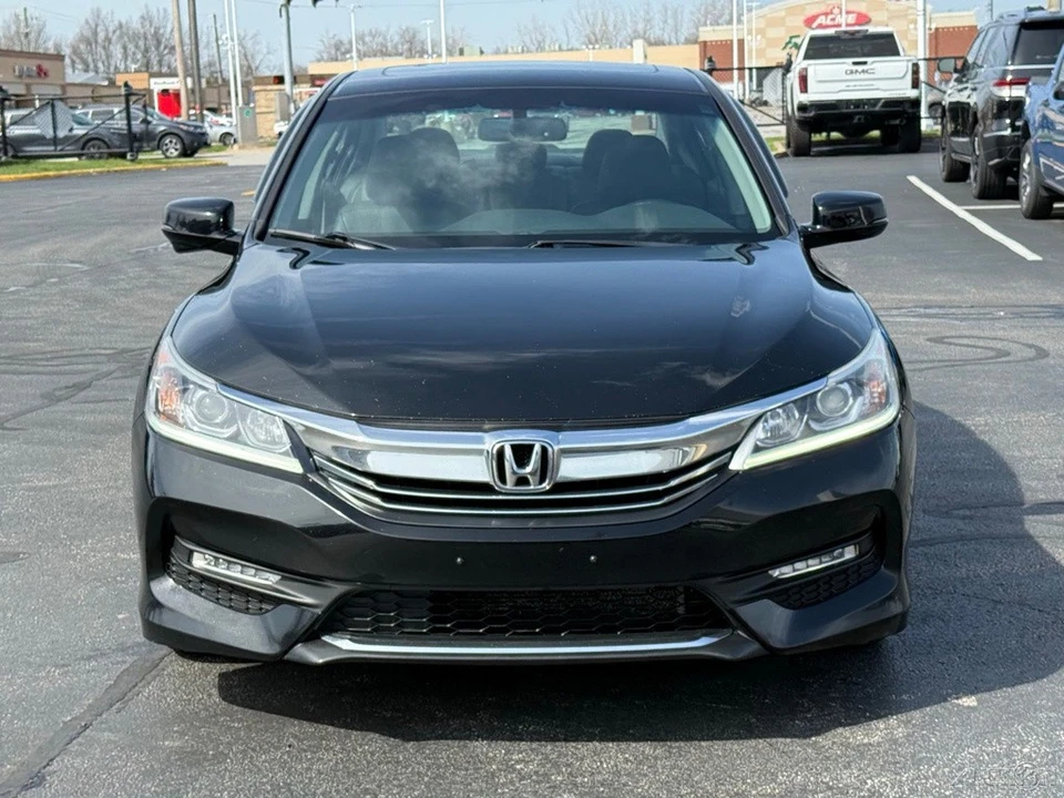 2017 Honda Accord 9th Gen - Image 8 of 12