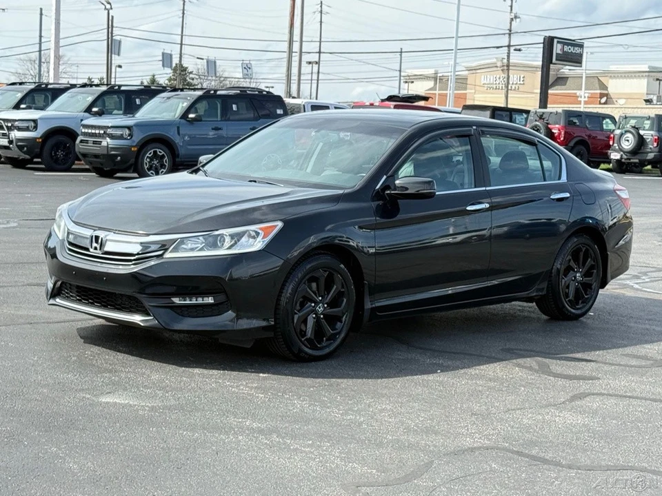 2017 Honda Accord 9th Gen - Image 7 of 12