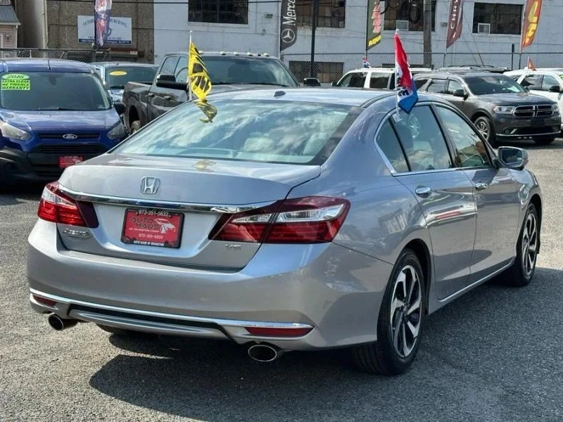 2017 Honda Accord 9th Gen - Image 4 of 12