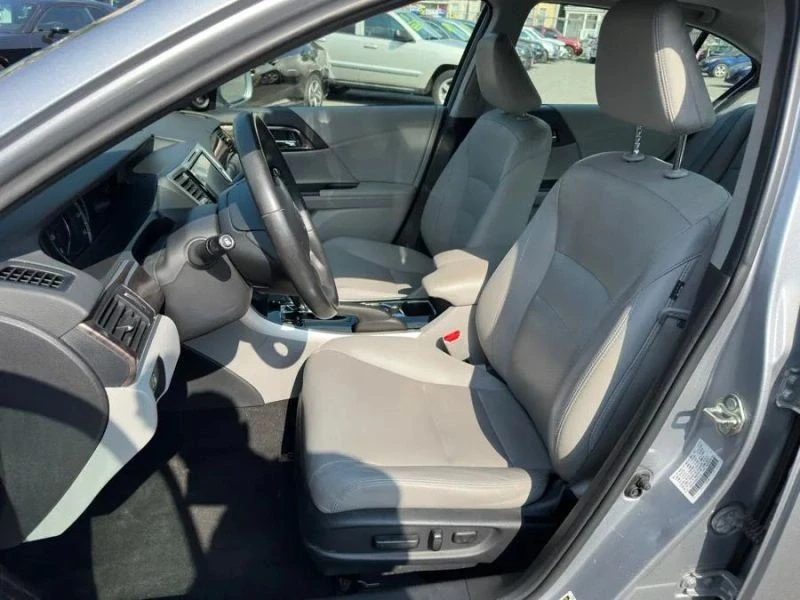 2017 Honda Accord 9th Gen - Image 10 of 12