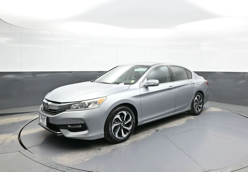 2017 Honda Accord 9th Gen - Image 10 of 21