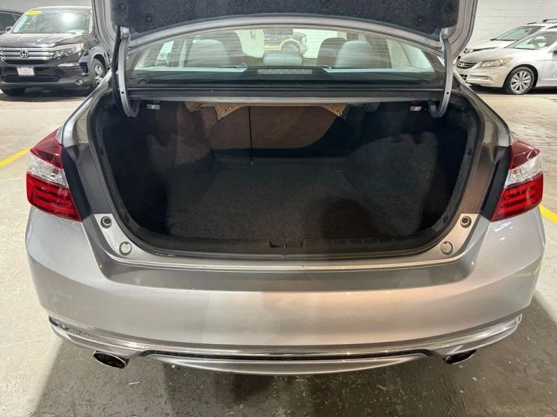 2017 Honda Accord 9th Gen - Image 8 of 12
