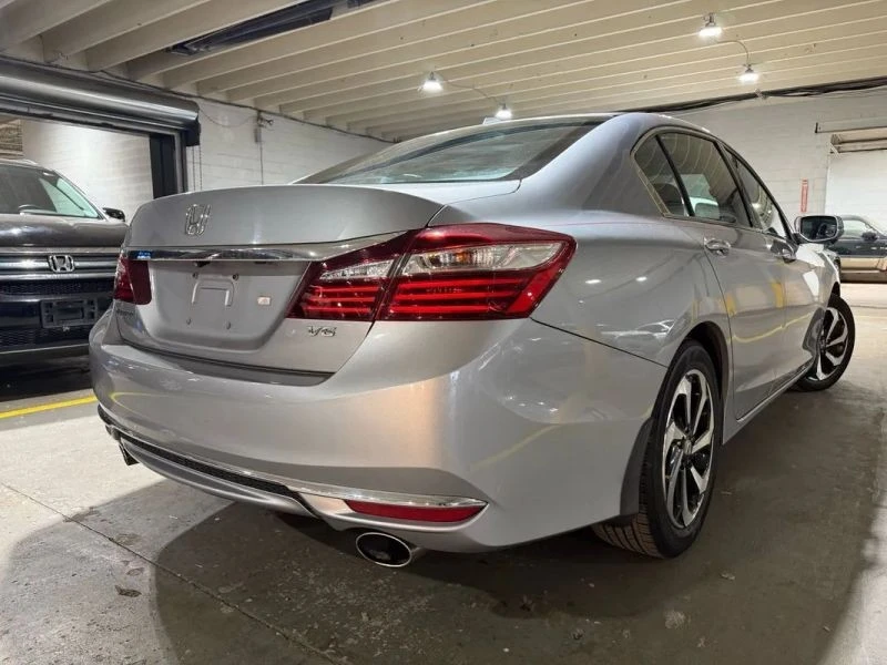 2017 Honda Accord 9th Gen - Image 4 of 12
