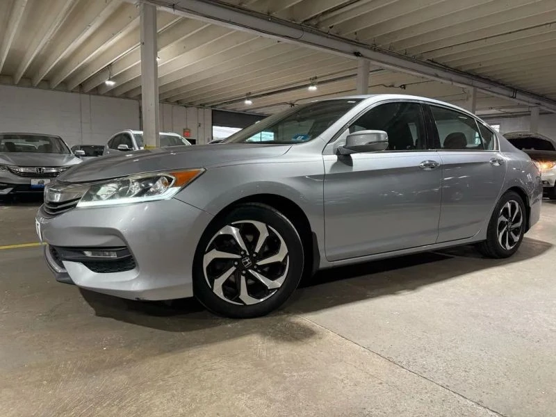2017 Honda Accord 9th Gen - Image 2 of 12