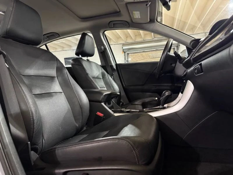 2017 Honda Accord 9th Gen - Image 11 of 12
