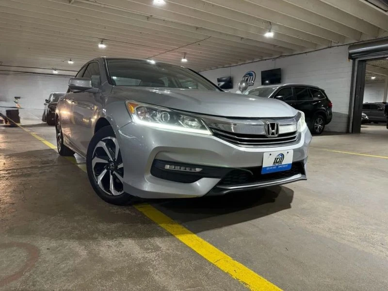 2017 Honda Accord 9th Gen - Image 7 of 12