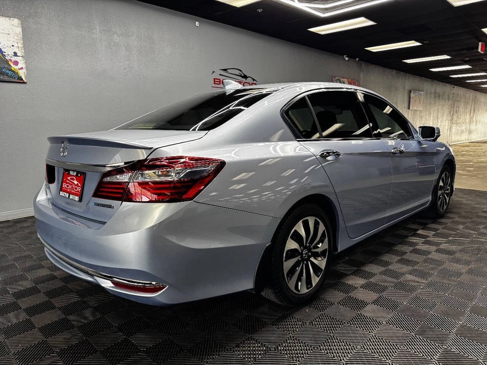 2017 Honda Accord 9th Gen - Image 12 of 12