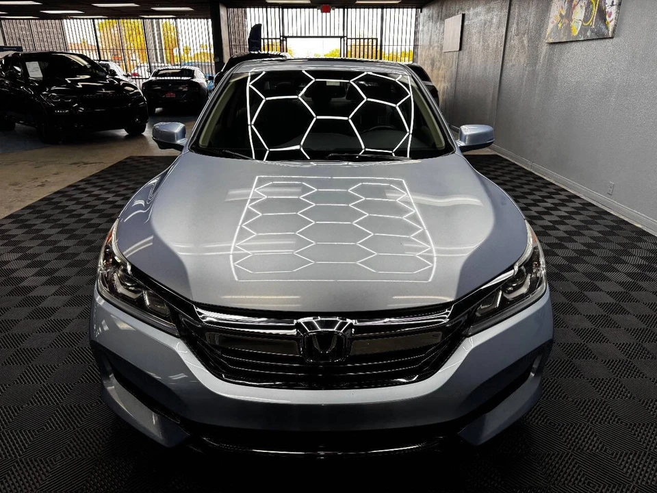 2017 Honda Accord 9th Gen - Image 5 of 12