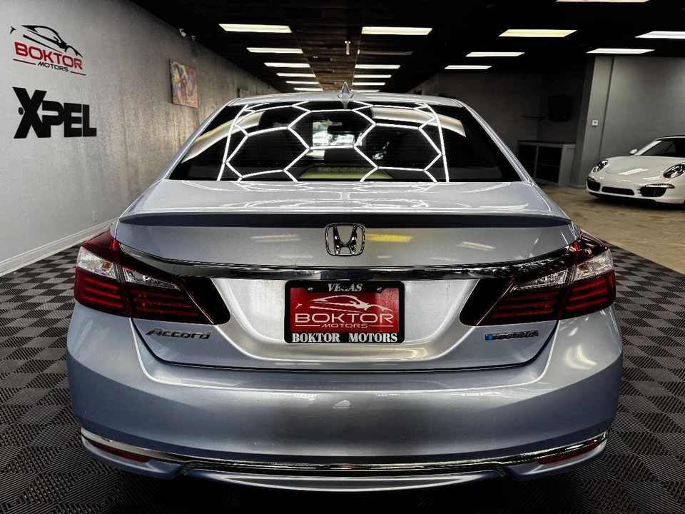 2017 Honda Accord 9th Gen - Image 10 of 12