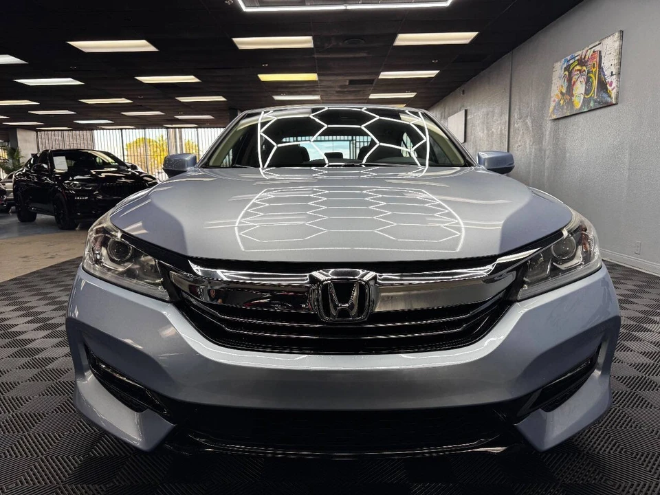 2017 Honda Accord 9th Gen - Image 4 of 12