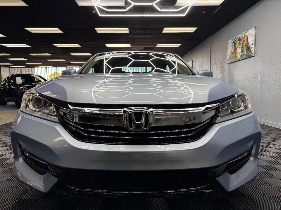 2017 Honda Accord 9th Gen - Image 3 of 12