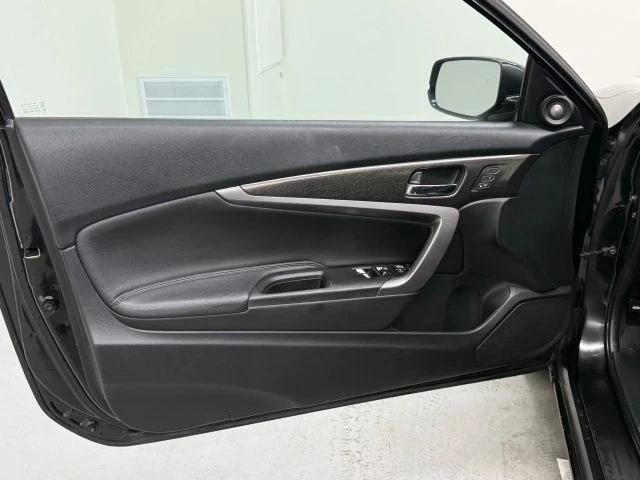 2017 Honda Accord 9th Gen - Image 17 of 21