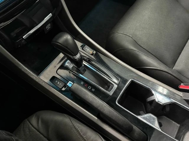 2017 Honda Accord 9th Gen - Image 25 of 31