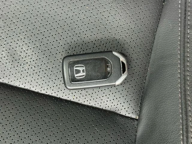 2017 Honda Accord 9th Gen - Image 29 of 31