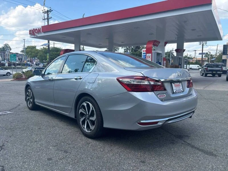 2017 Honda Accord 9th Gen - Image 4 of 12