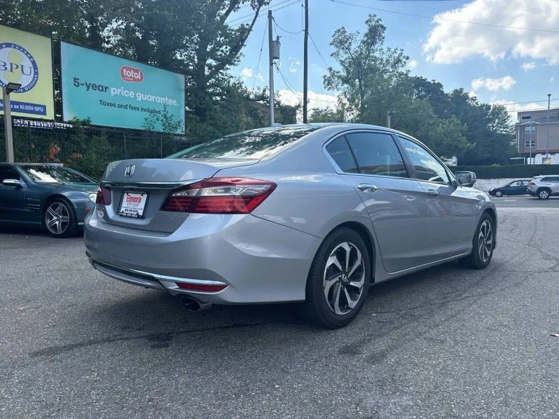2017 Honda Accord 9th Gen - Image 6 of 12