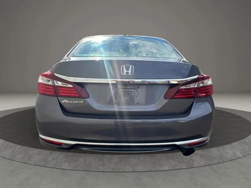 2017 Honda Accord 9th Gen - Image 6 of 12