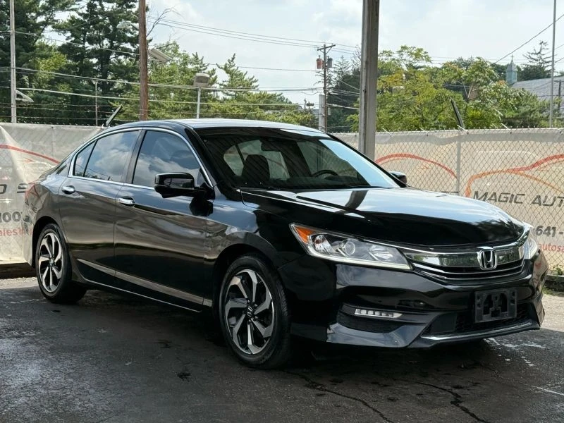2017 Honda Accord 9th Gen - Image 8 of 12