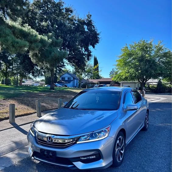 2017 Honda Accord 9th Gen - Image 1 of 1