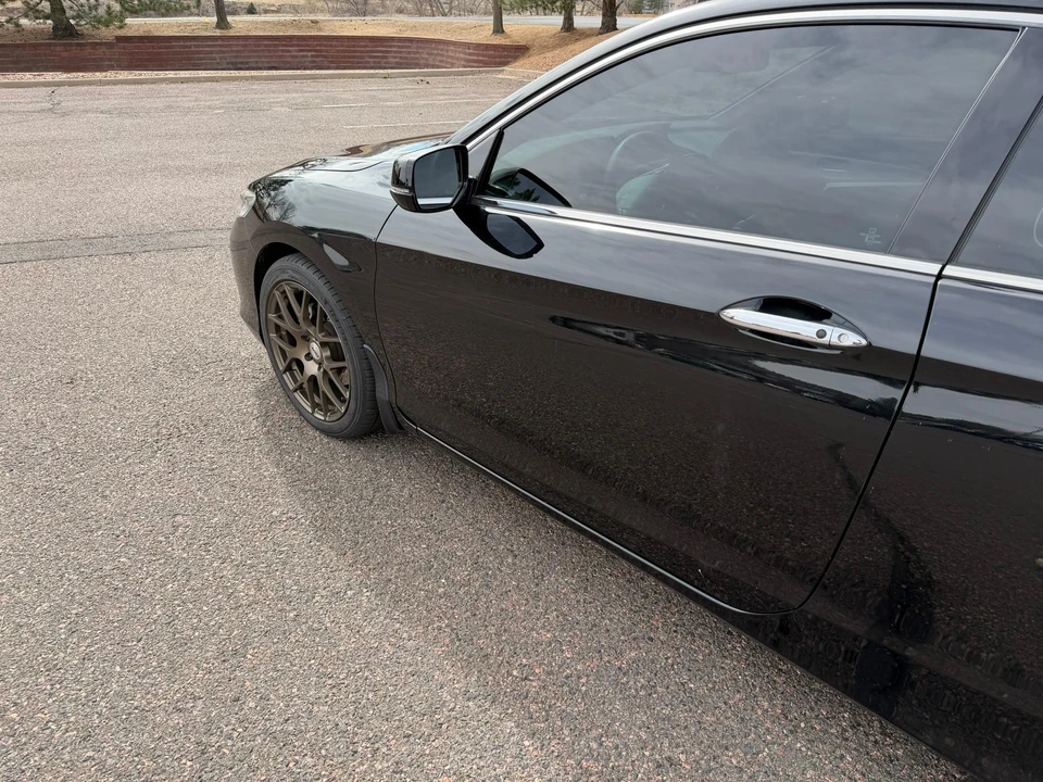 2017 Honda Accord 9th Gen - Image 13 of 31