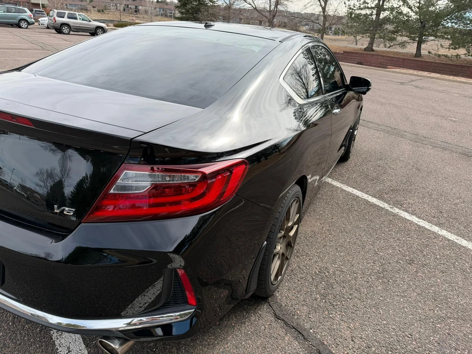 2017 Honda Accord 9th Gen - Image 20 of 31