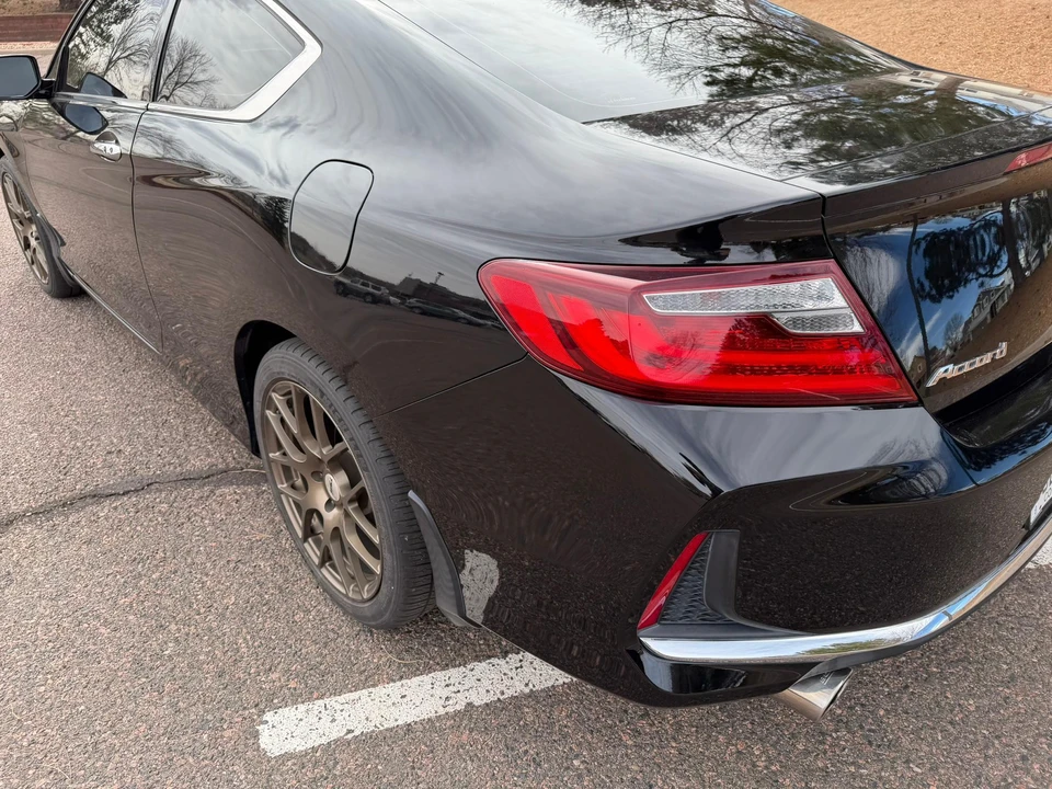 2017 Honda Accord 9th Gen - Image 15 of 31