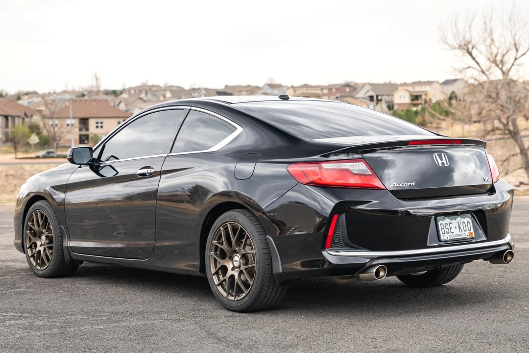 2017 Honda Accord 9th Gen - Image 4 of 31