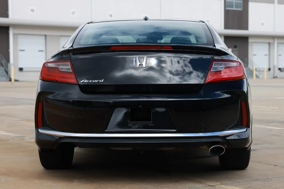 2017 Honda Accord 9th Gen - Image 7 of 21