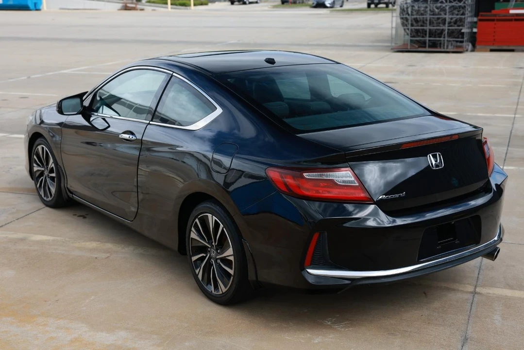 2017 Honda Accord 9th Gen - Image 5 of 21