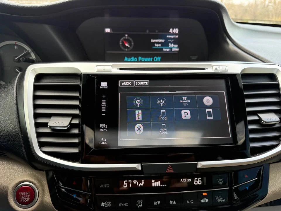 2017 Honda Accord 9th Gen - Image 18 of 20