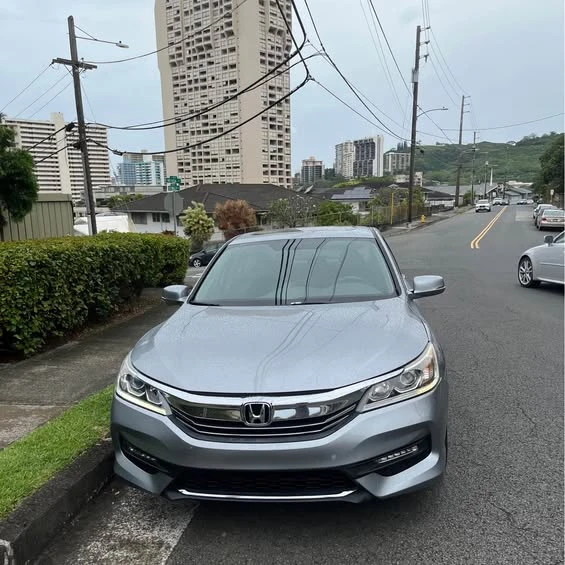 2017 Honda Accord 9th Gen - Image 1 of 1