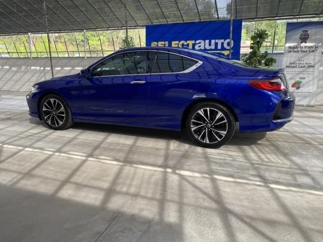 2017 Honda Accord 9th Gen - Image 16 of 21