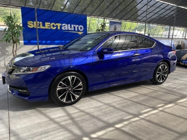 2017 Honda Accord 9th Gen - Image 13 of 21