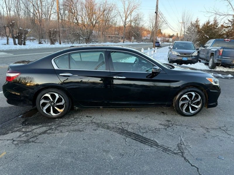 2017 Honda Accord 9th Gen - Image 8 of 12