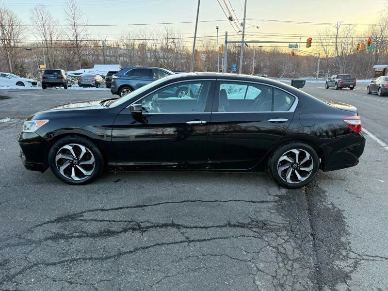 2017 Honda Accord 9th Gen - Image 4 of 12