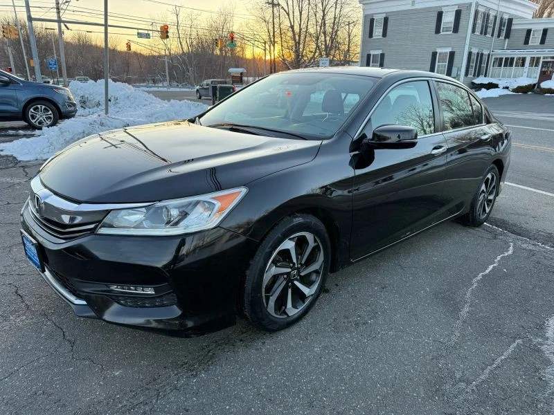 2017 Honda Accord 9th Gen - Image 3 of 12