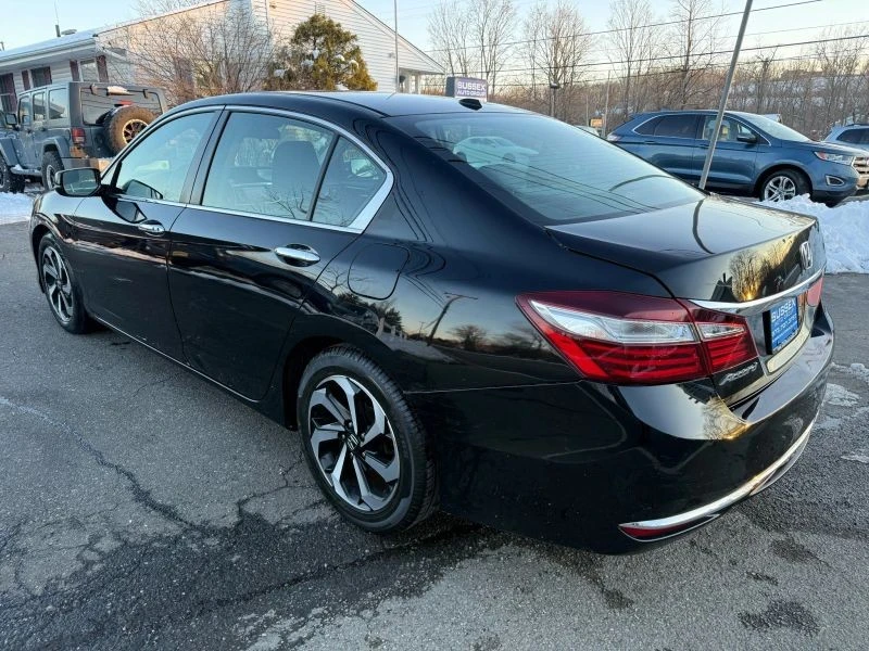 2017 Honda Accord 9th Gen - Image 5 of 12