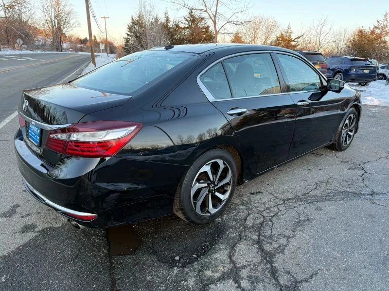 2017 Honda Accord 9th Gen - Image 7 of 12