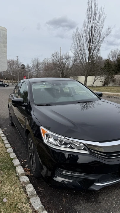 2017 Honda Accord 9th Gen - Image 3 of 6