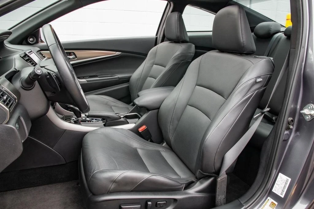 2017 Honda Accord 9th Gen - Image 4 of 9