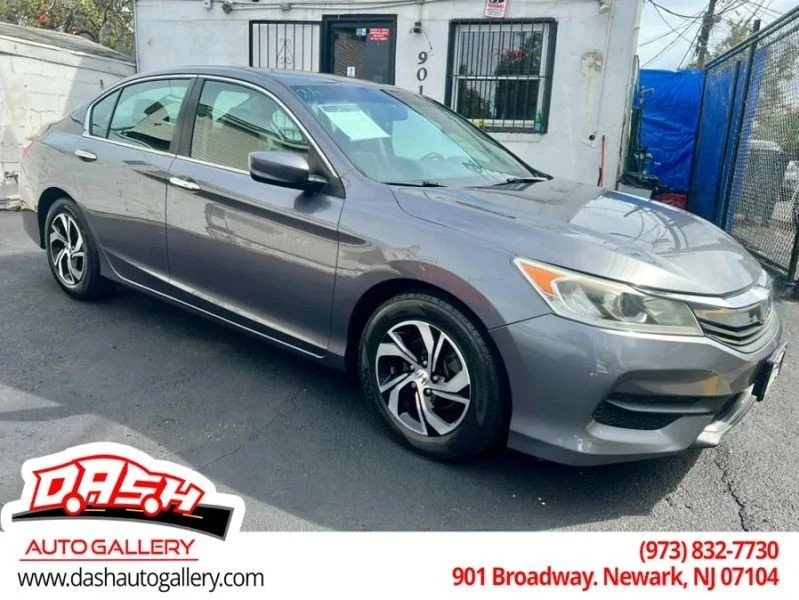 2017 Honda Accord 9th Gen - Image 5 of 12