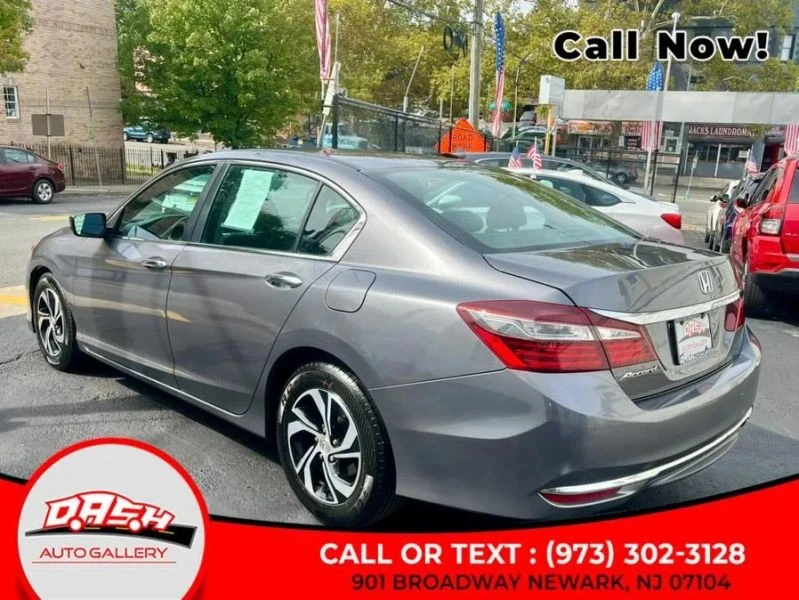 2017 Honda Accord 9th Gen - Image 9 of 12