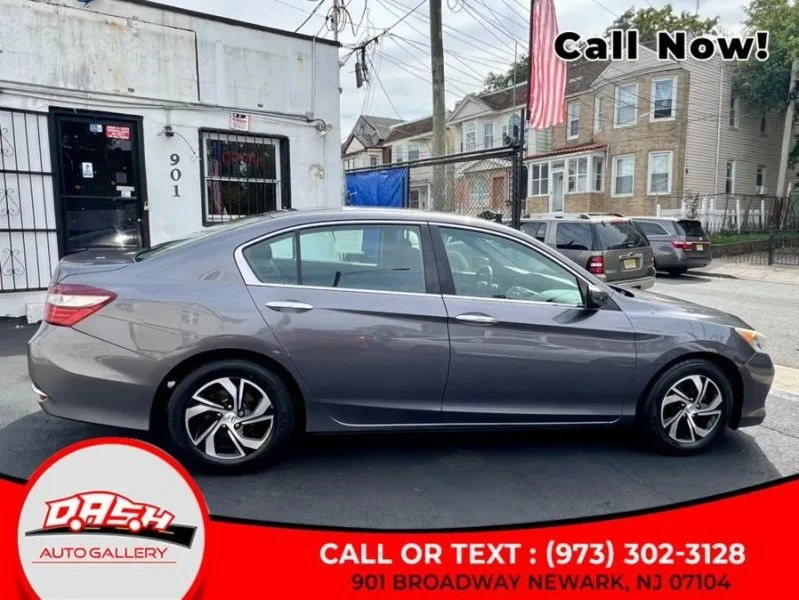 2017 Honda Accord 9th Gen - Image 6 of 12