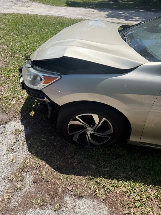 2017 Honda Accord 9th Gen - Image 2 of 13