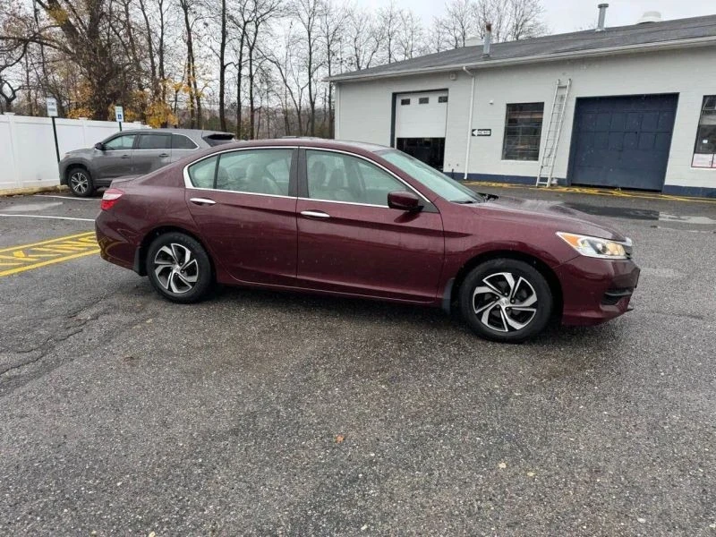 2017 Honda Accord 9th Gen - Image 6 of 12