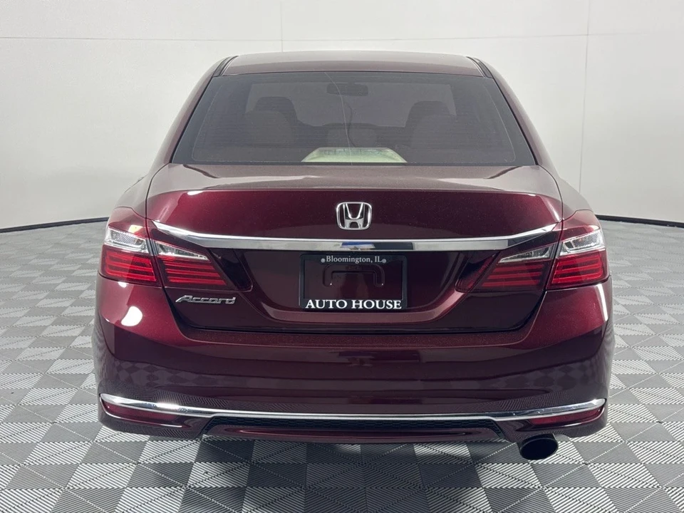 2017 Honda Accord 9th Gen - Image 6 of 12