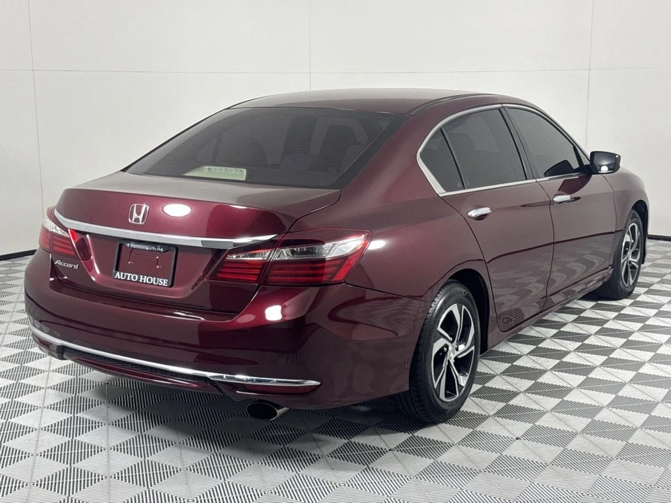 2017 Honda Accord 9th Gen - Image 5 of 12
