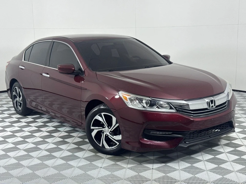 2017 Honda Accord 9th Gen - Image 2 of 12